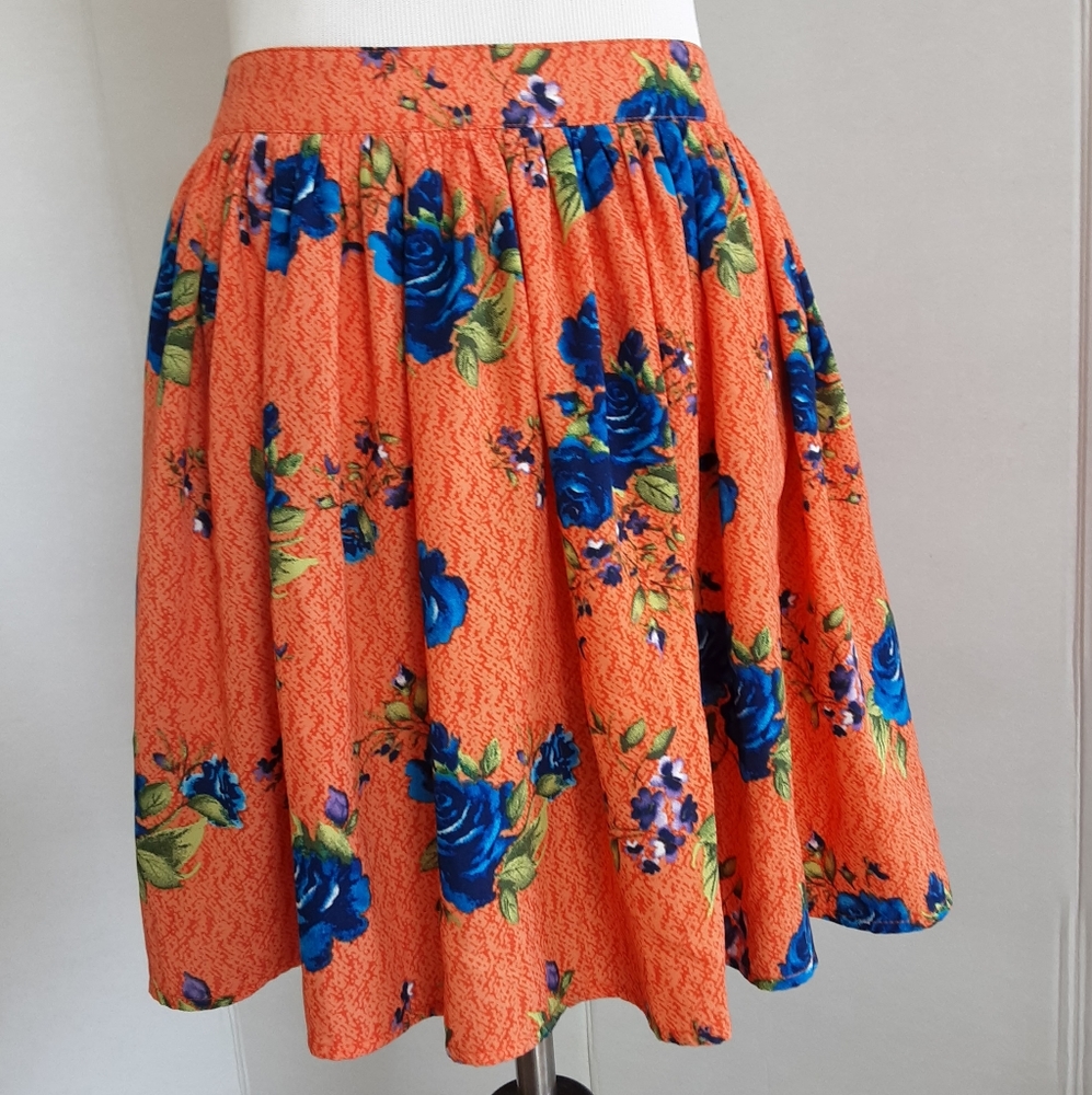 BCNU FLARE ORANGE FLORAL MINI SKIRT SZ L